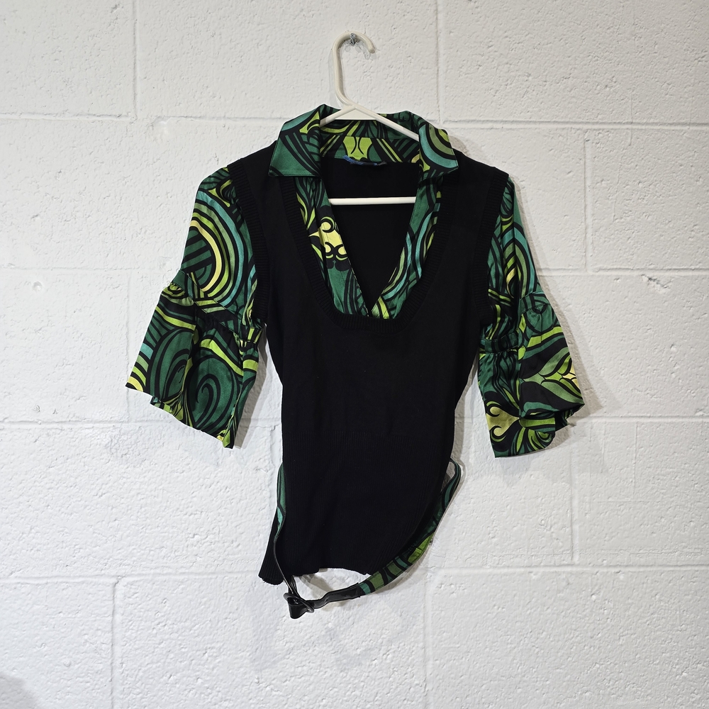 bebe Black and Green Patterned Top